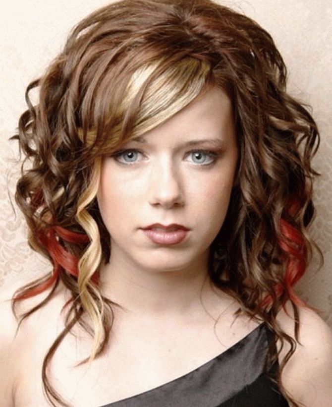 Ondulação média do cabelo