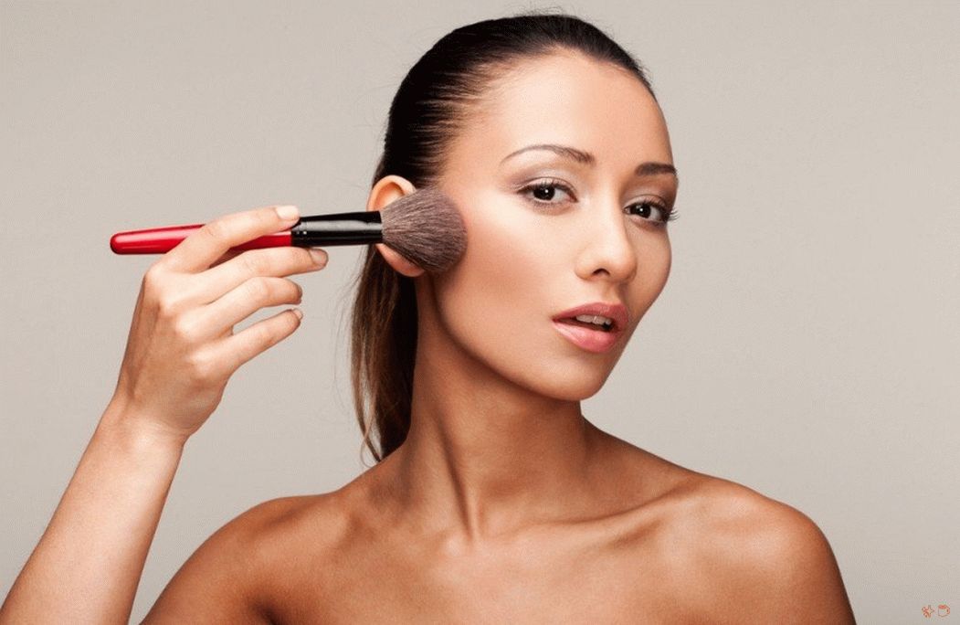 Maquiagem de Natal na moda 2020 - novas idéias