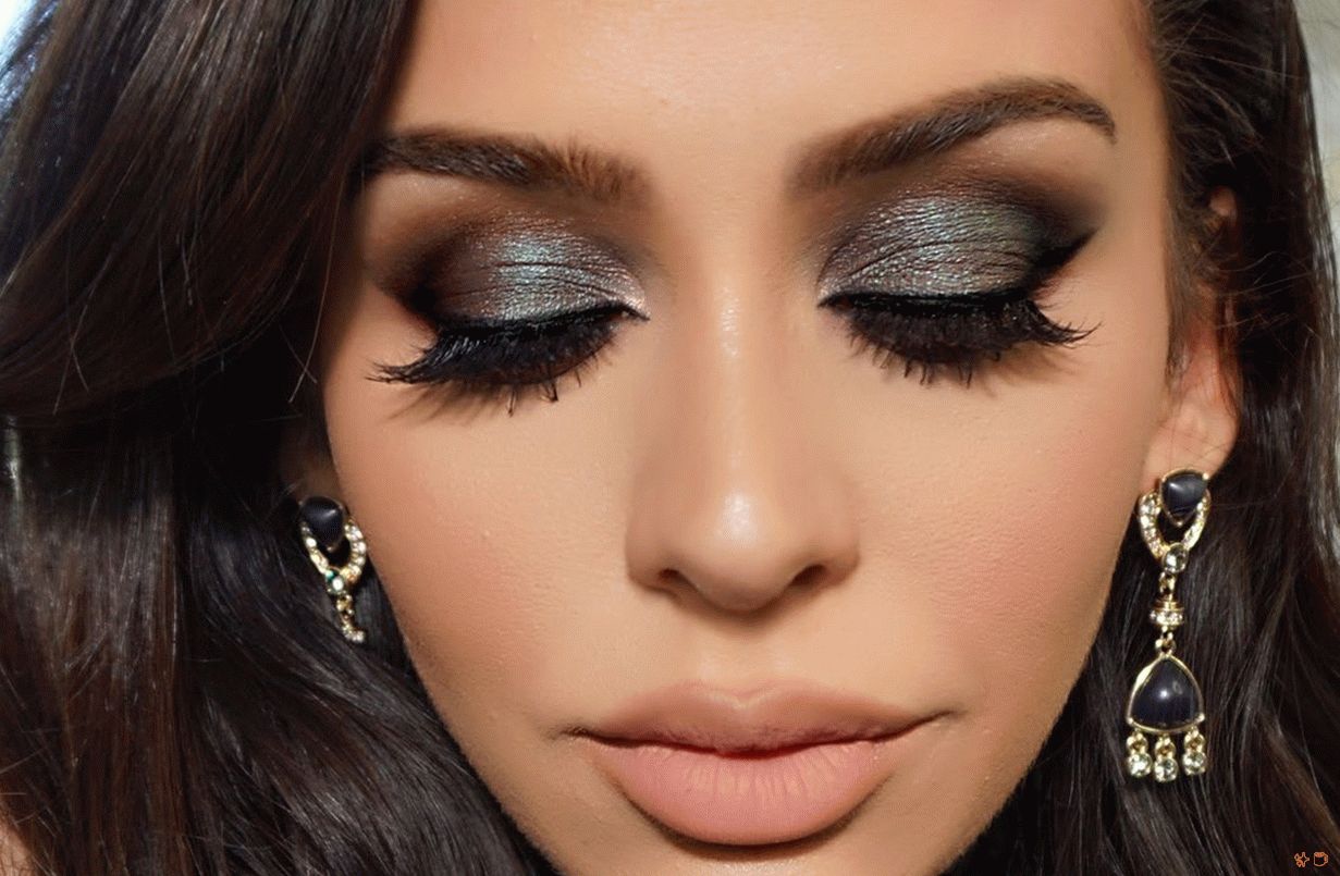 Maquiagem de Natal na moda 2020 - novas idéias